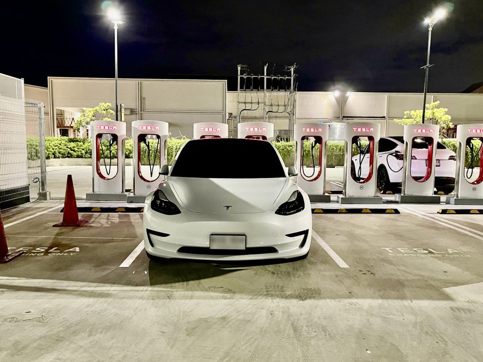 Tesla Supercharger ไทย เตรียมเก็บค่าธรรมเนียม Idle Fees