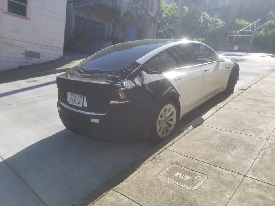 Tesla Model 3 Ludicrous 2024 มาพฤษภานี้พร้อม carbon fiber