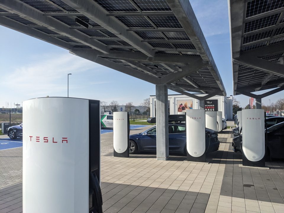 Tesla supercharger station 2